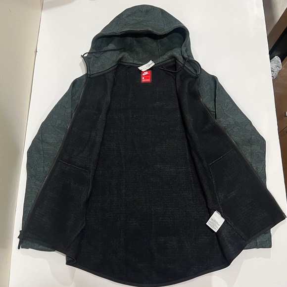 Nike, Men’s Tech Hoodie, Grey - Picture 6 of 13